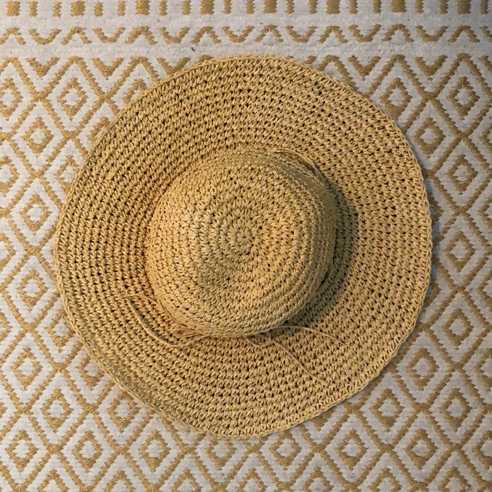 Floppy straw hat
